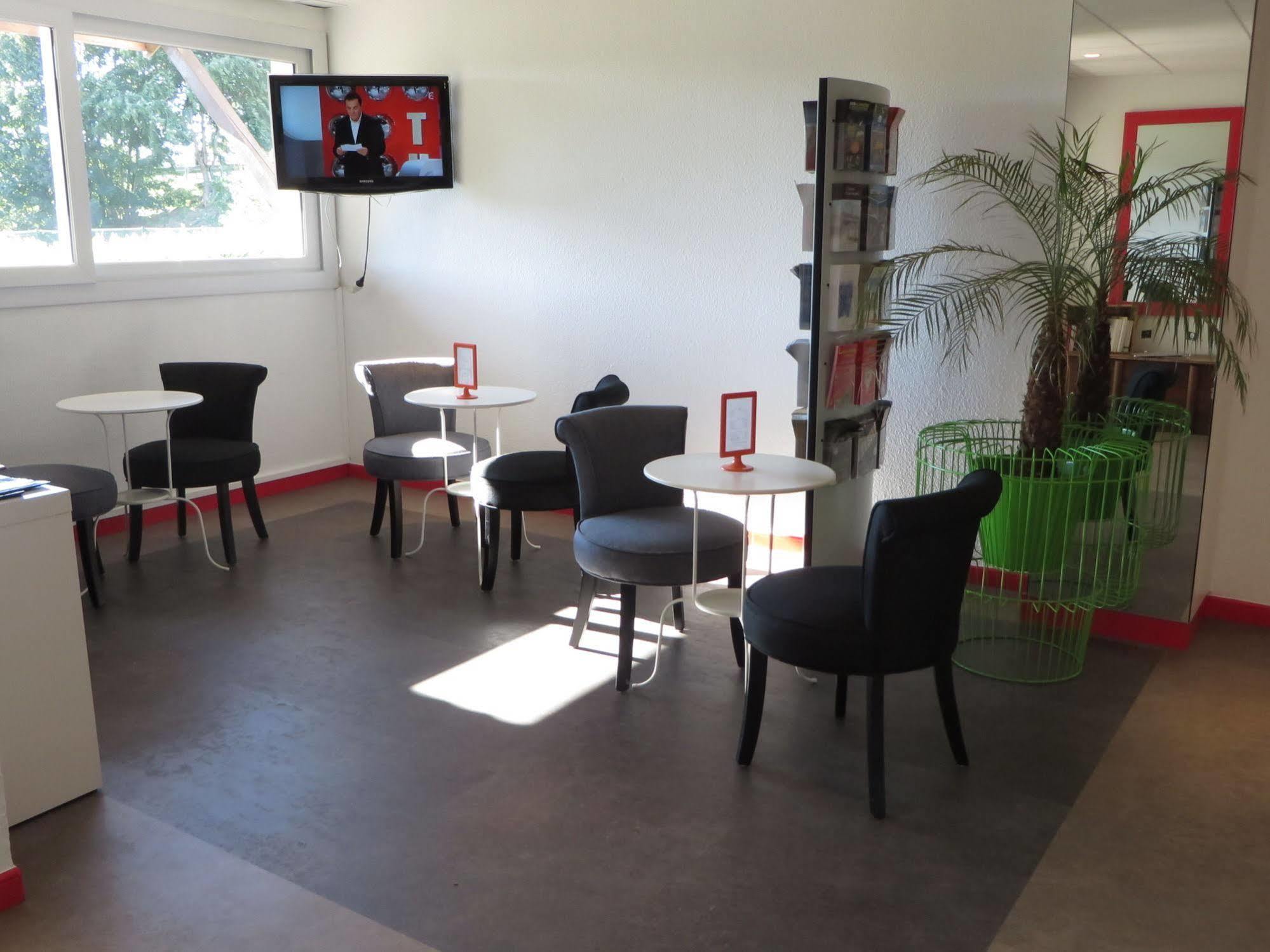 Brit Hotel Rouen Sud Val De Reuil Val-de-Reuil Εξωτερικό φωτογραφία