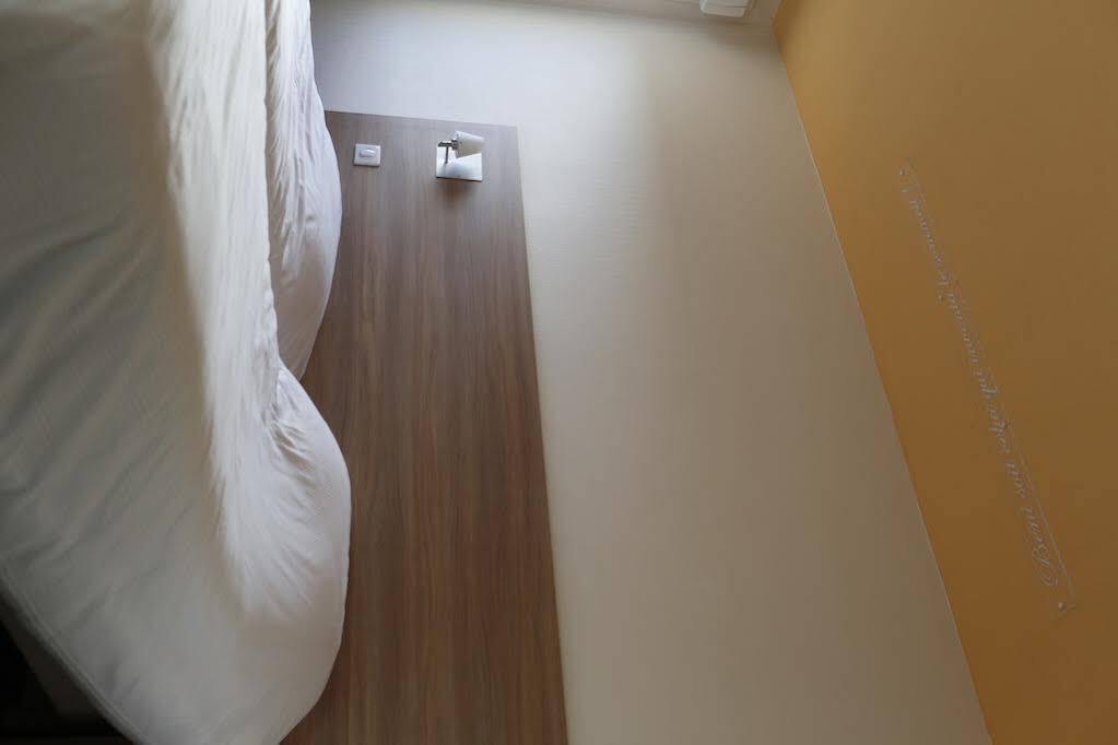 Brit Hotel Rouen Sud Val De Reuil Val-de-Reuil Εξωτερικό φωτογραφία